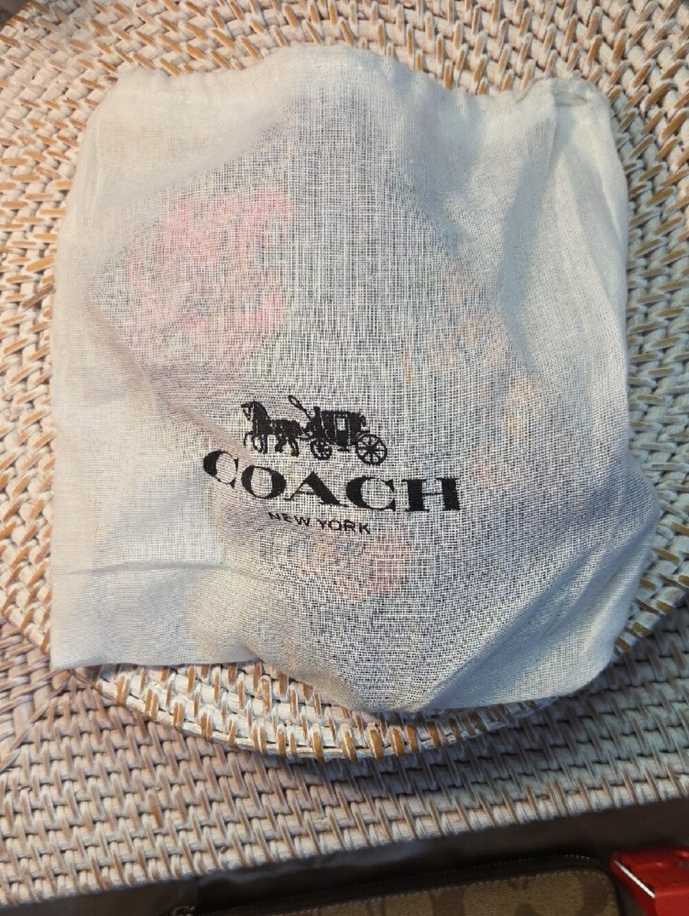 Poppy 6x4 Coach Purple Floral Zip Wristlet with Gold Logo - Picture 6 of 8